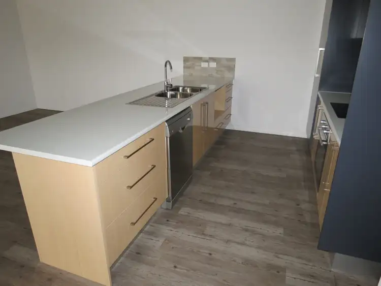 Fifth view of Homely other listing, 1/10 Milliken Street, Emerald QLD 4720