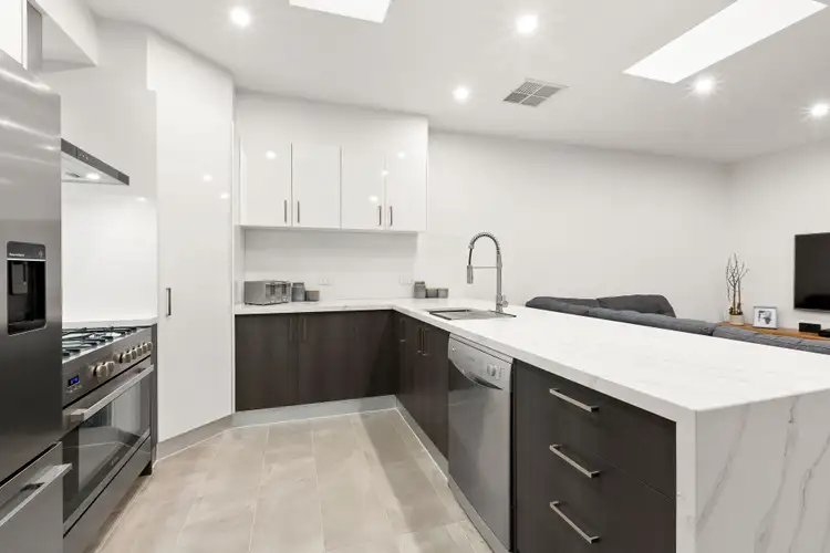 Second view of Homely unit listing, 2/7 Frome Avenue, Frankston VIC 3199