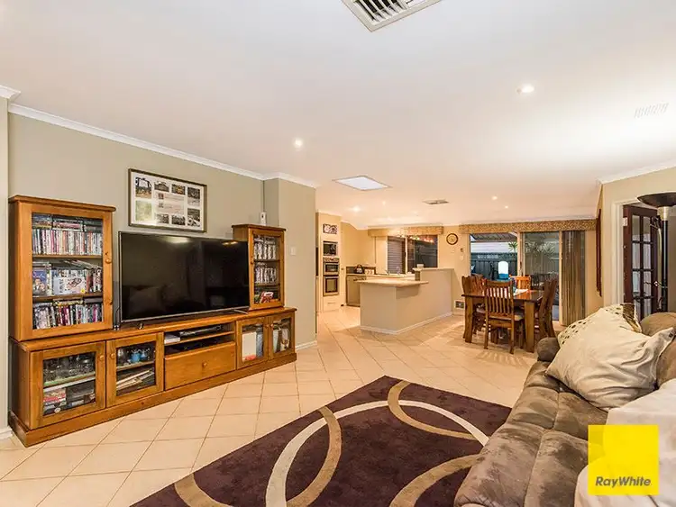 19 Buvelot Turn, Southern River WA 6110