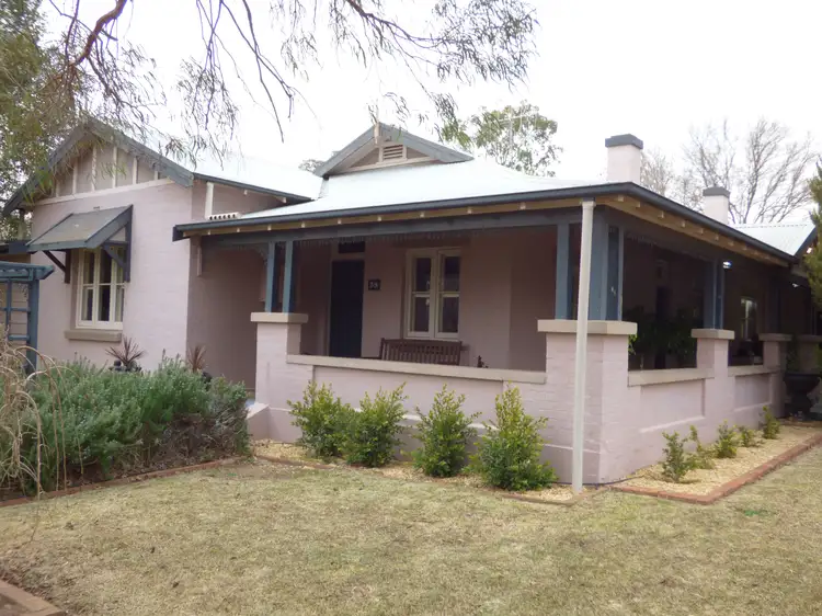 39 Oxford Street, Forbes NSW 2871