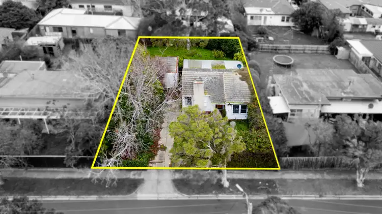 Second view of Homely house listing, 4 Raymond Avenue, Frankston VIC 3199