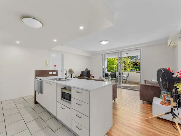Fifth view of Homely apartment listing, 201/6 Exford Street, Brisbane QLD 4000