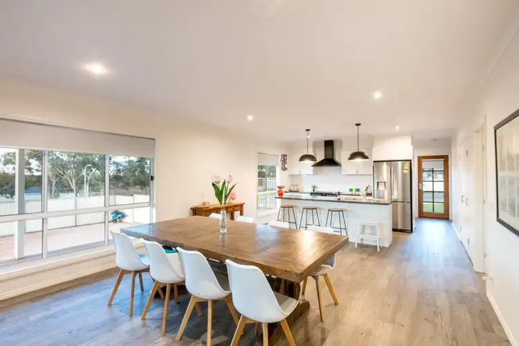 Fifth view of Homely house listing, 2 Murrayview Court, Merbein VIC 3505
