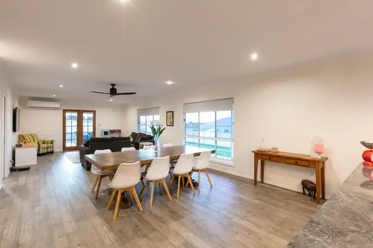 Sixth view of Homely house listing, 2 Murrayview Court, Merbein VIC 3505