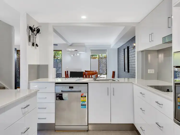 2/10 Bridgman Drive, Reedy Creek QLD 4227