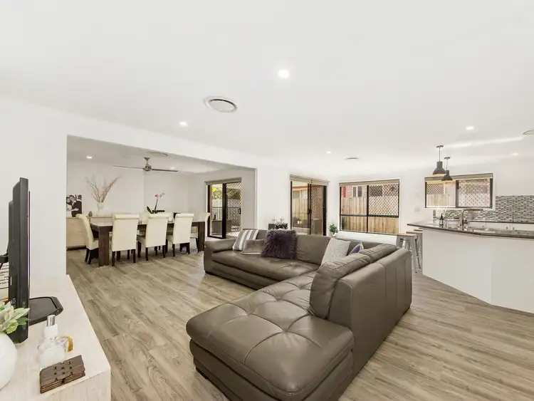 39 Murchison Street, Pacific Pines QLD 4211