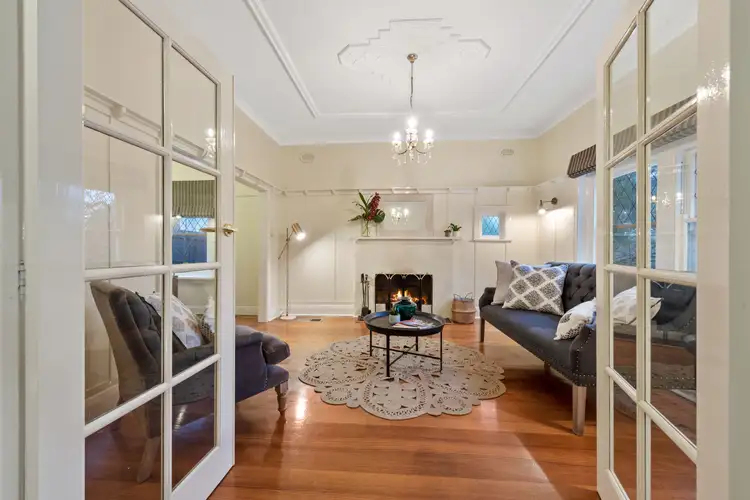 2 Morgan Avenue, Croydon VIC 3136