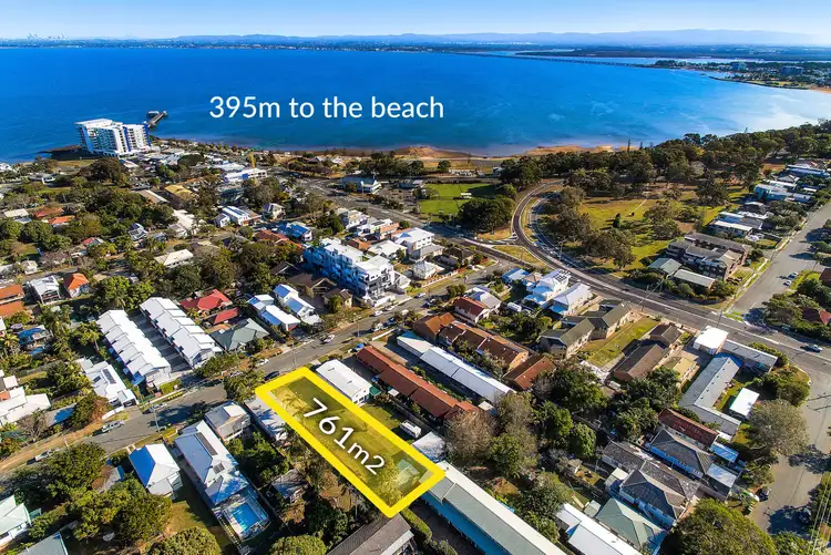 26 Caroline Street, Woody Point QLD 4019