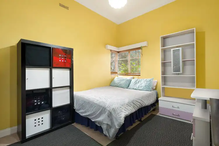 Sixth view of Homely unit listing, 1/11 Crown Avenue, Mordialloc VIC 3195