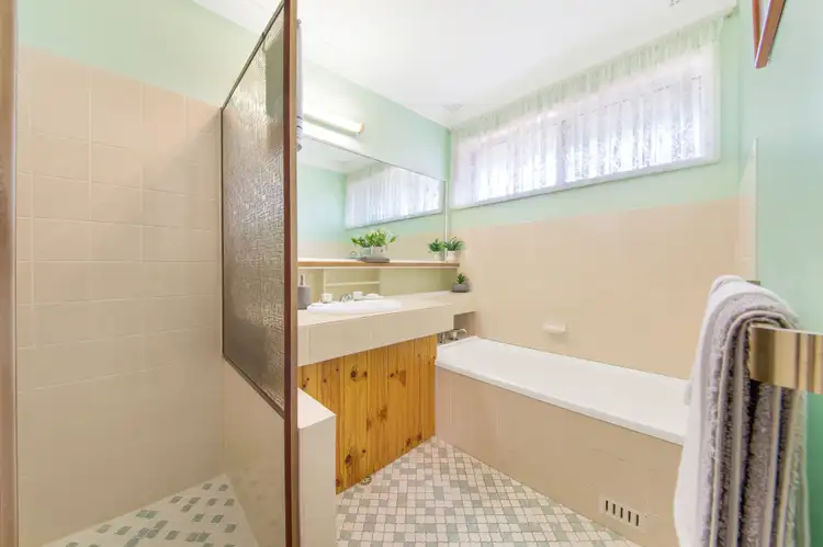 Fifth view of Homely house listing, 1 Day Avenue, Figtree NSW 2525