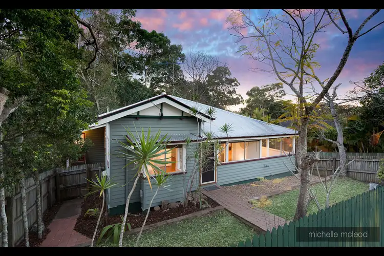 121 Russell Terrace, Indooroopilly QLD 4068