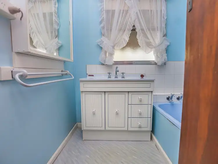 Sixth view of Homely house listing, 121 Sunset Boulevard, Jacana VIC 3047