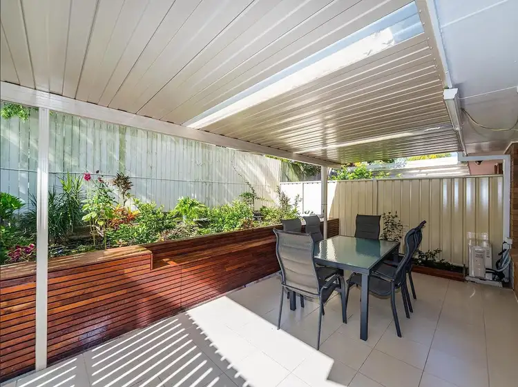 7/81 'Edithvale', Olsen Avenue, Labrador QLD 4215