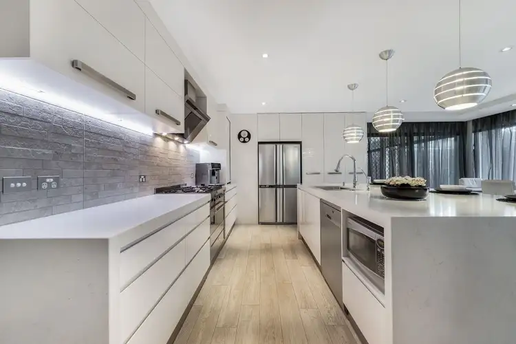 Fourth view of Homely house listing, 6 Iverna Close, Mulgrave VIC 3170