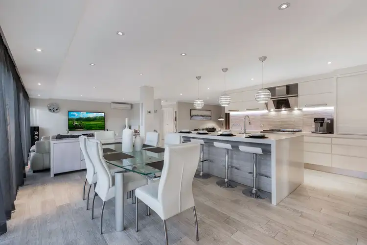 Sixth view of Homely house listing, 6 Iverna Close, Mulgrave VIC 3170