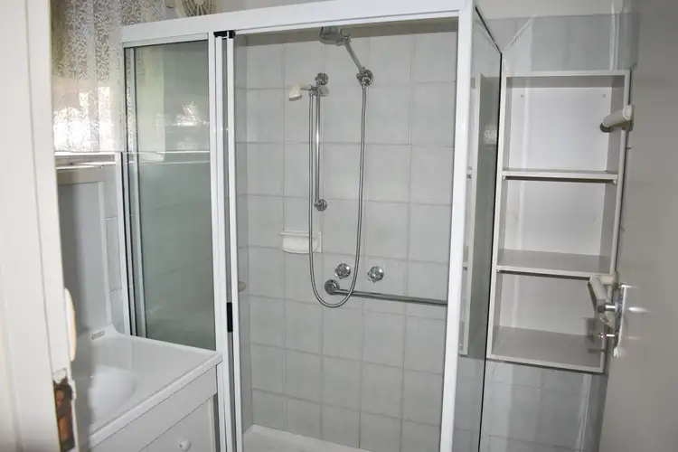 Fifth view of Homely house listing, Unit 2 30 King Street, Myrtleford VIC 3737