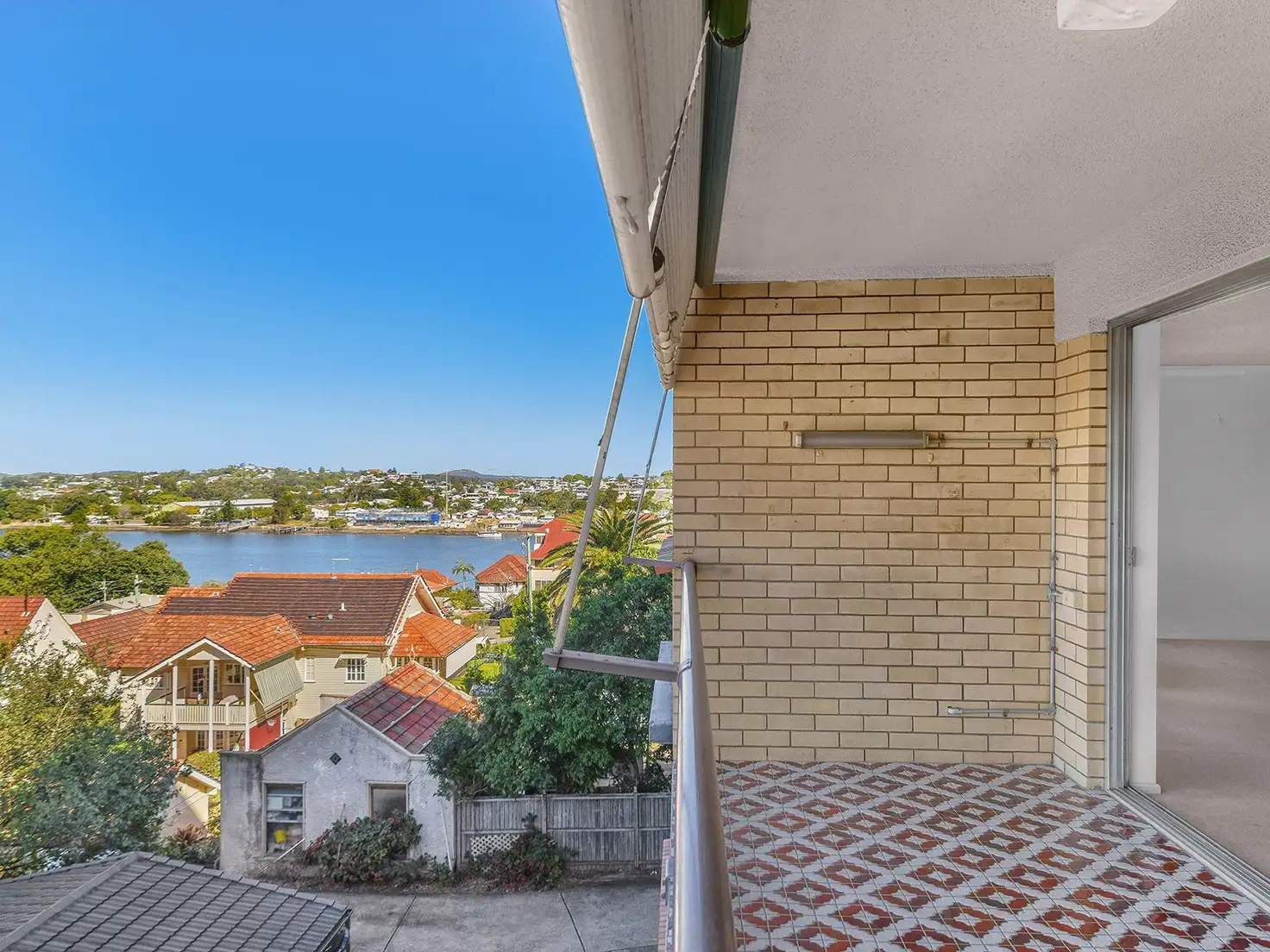 Main view of Homely apartment listing, 6/1 Rossiter Parade, Hamilton QLD 4007