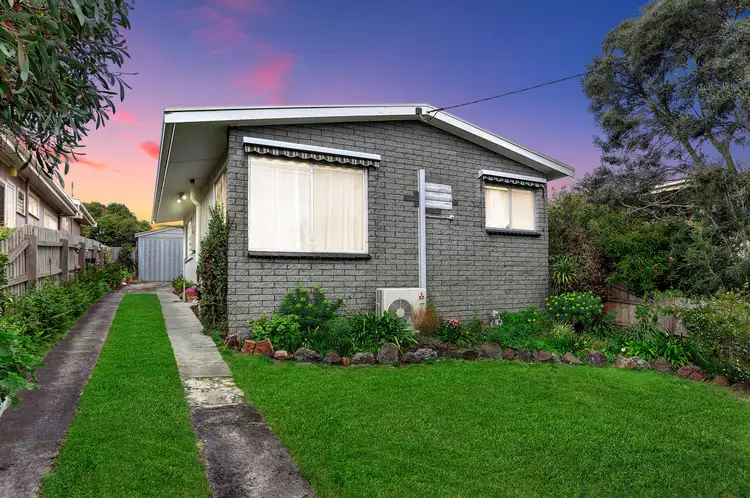 87 Fourth Avenue, Rosebud VIC 3939