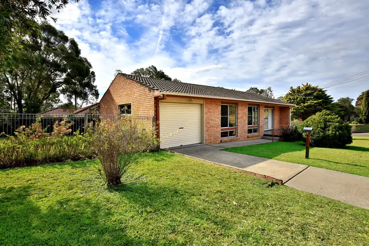 27 Park Road, Nowra NSW 2541