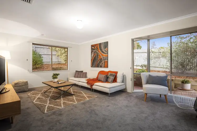 Fifth view of Homely house listing, 2 Barron Way, Yallambie VIC 3085