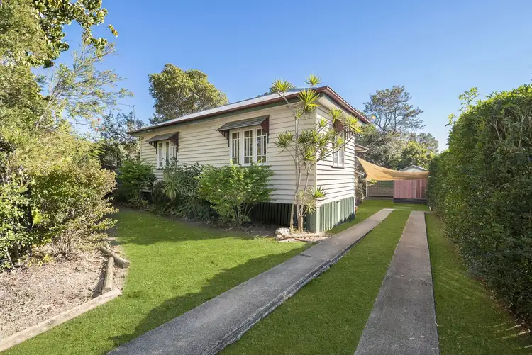 19 Beck Street, Clontarf QLD 4019