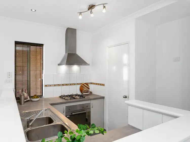 Fifth view of Homely house listing, 7/6 Morgan Street, Cannington WA 6107
