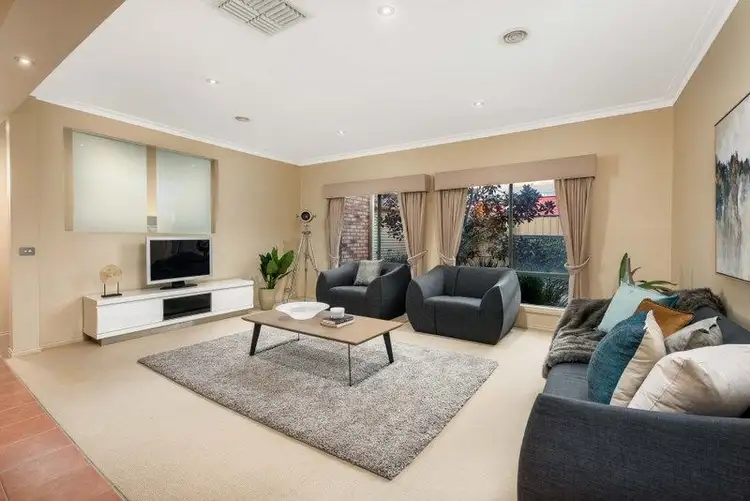 Sixth view of Homely house listing, 8 Inglewood Court, Mill Park VIC 3082