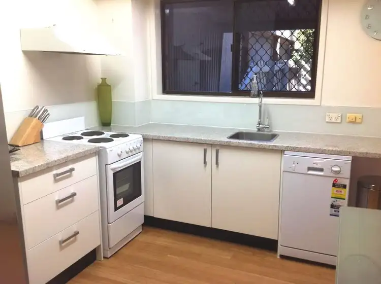 6/43 Berrima Street, Wynnum QLD 4178