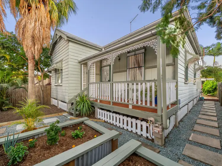 2A Sword Street, Woolloongabba QLD 4102