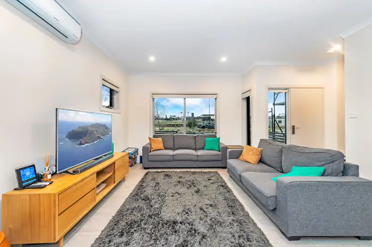 151 Gorman Drive, Googong NSW 2620