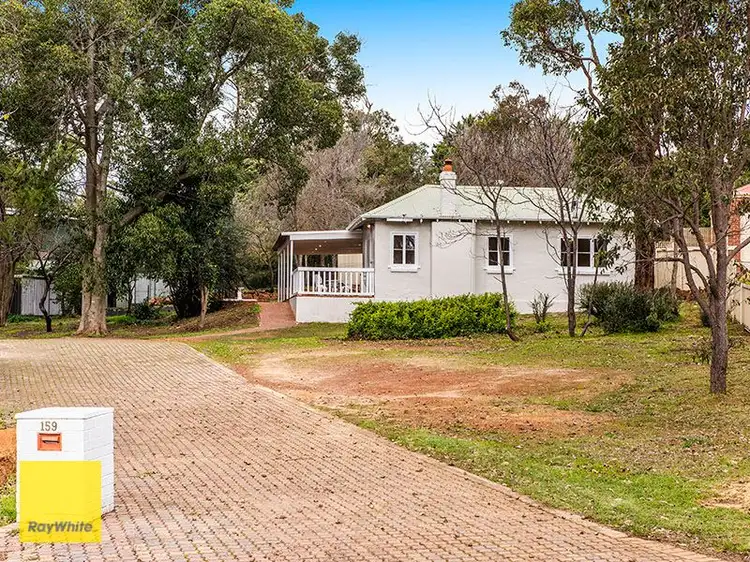 159 Lesmurdie Road, Lesmurdie WA 6076