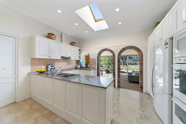 Sixth view of Homely house listing, 2 The Rampart, Castlecrag NSW 2068