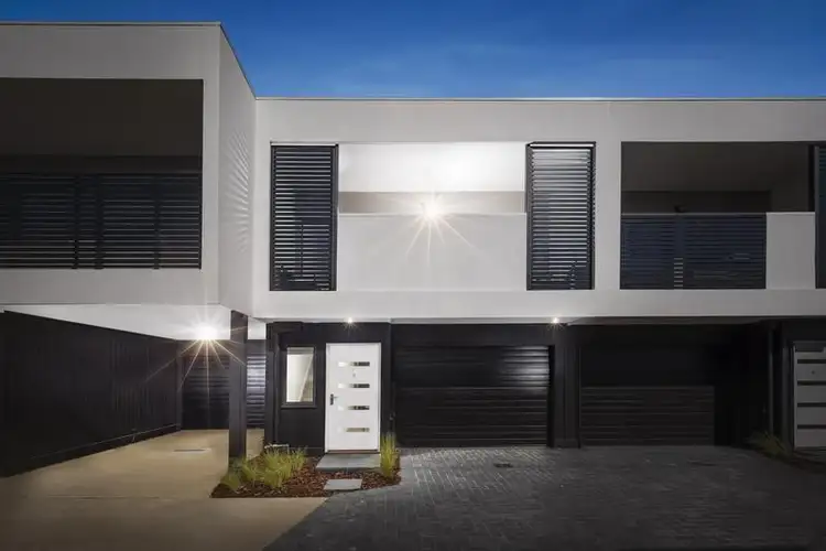 5 Chloe Court, Rowville VIC 3178