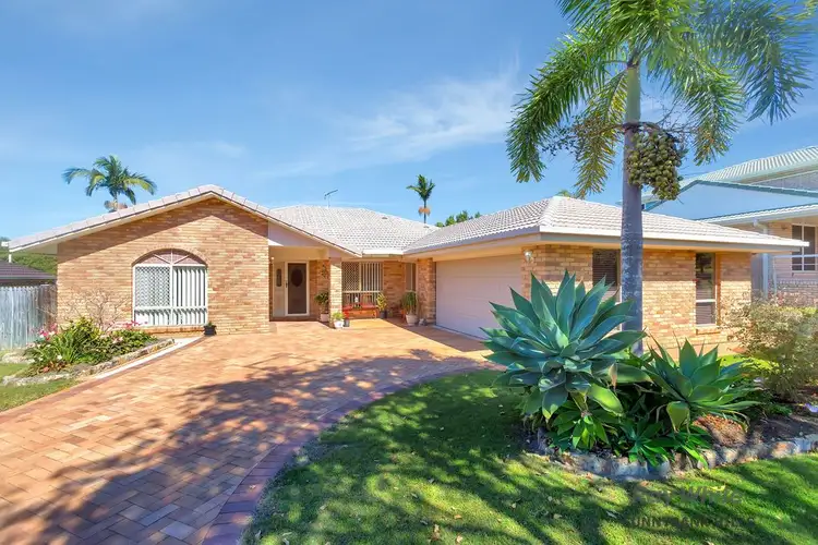 15 Carnation Crescent, Calamvale QLD 4116