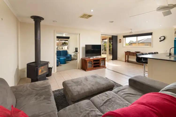 Third view of Homely house listing, 8 Maxwell Drive, Wahgunyah VIC 3687