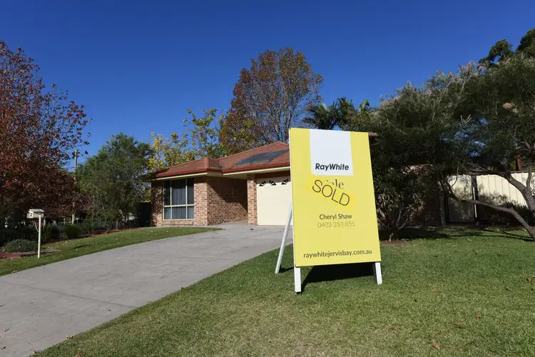 37 Sanctuary Point Road, Sanctuary Point NSW 2540
