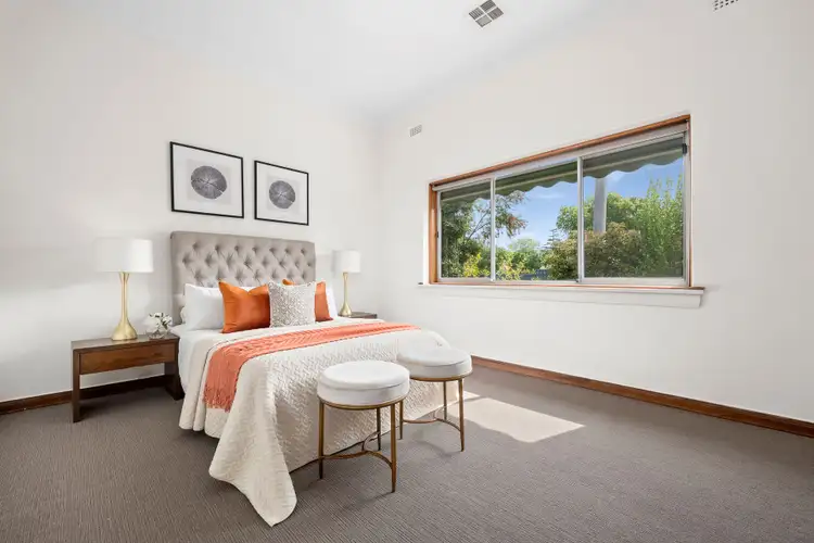 Fourth view of Homely house listing, 10 Rendell Court, Hughesdale VIC 3166