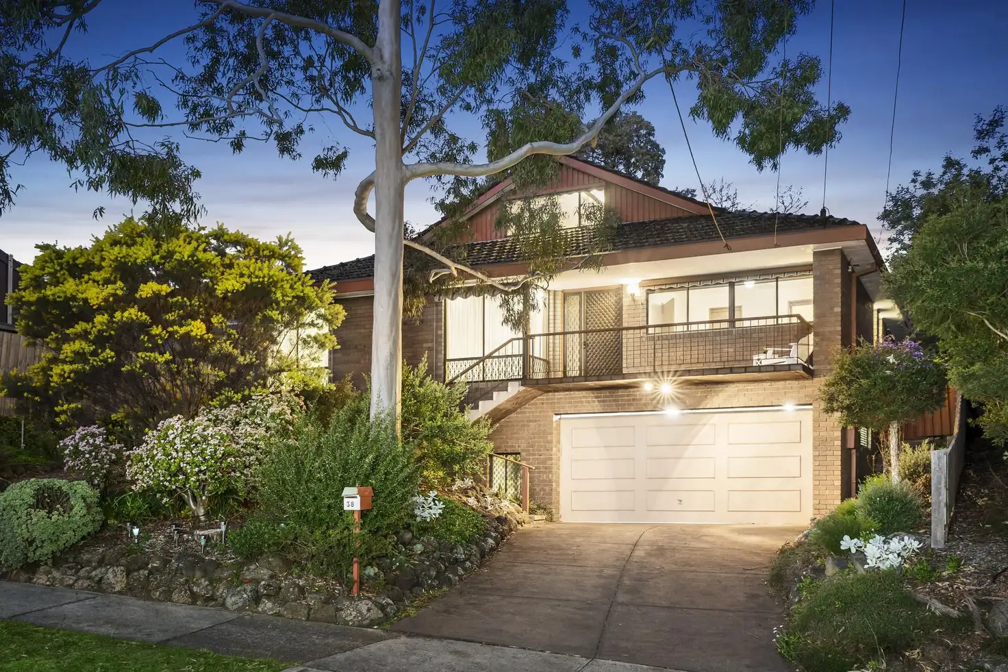 Main view of Homely house listing, 38 Eamon Drive, Viewbank VIC 3084