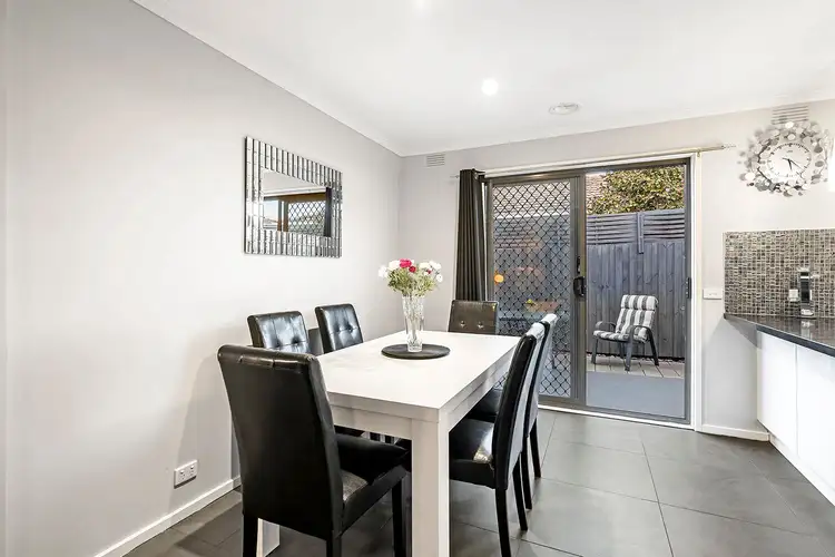 Fifth view of Homely unit listing, 2/393 Station Street, Bonbeach VIC 3196