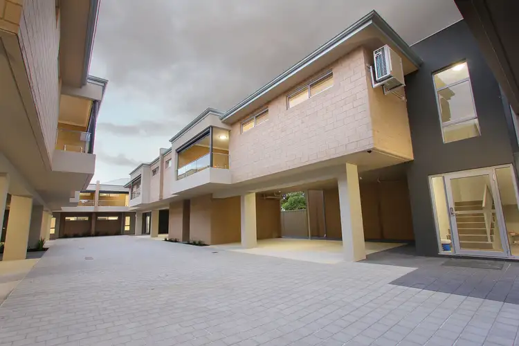 Second view of Homely house listing, 10/30 Orr Street, Maddington WA 6109