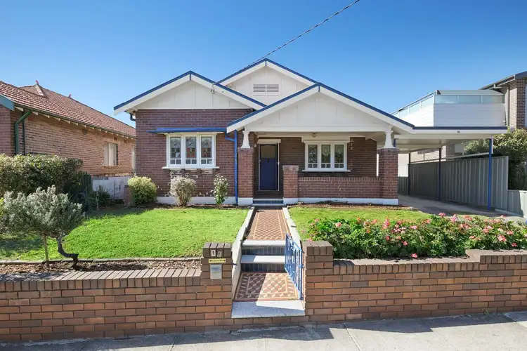 16 Pine Avenue, Russell Lea NSW 2046