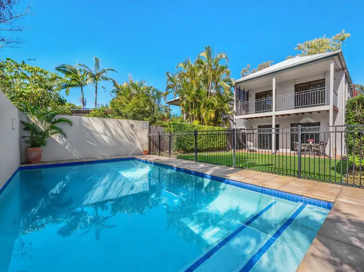 18 Hall Street, Sherwood QLD 4075