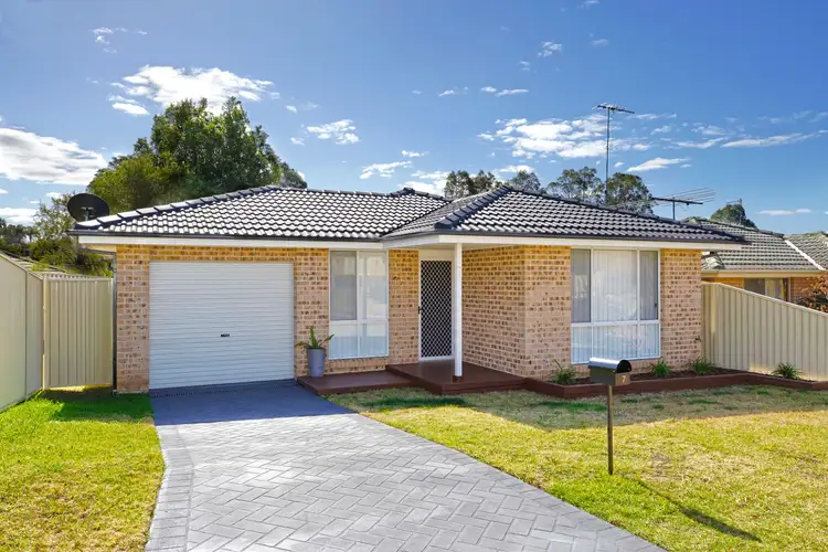 7 Spinosa Place, Glenmore Park NSW 2745