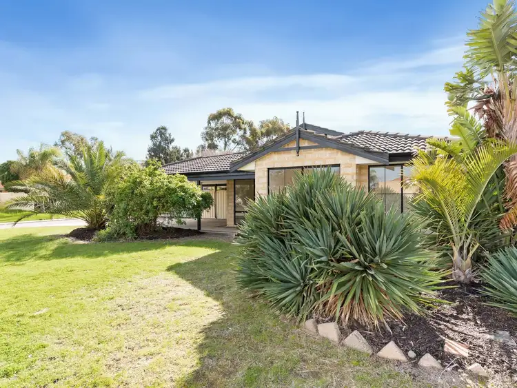 30 Kanani Drive, Canning Vale WA 6155