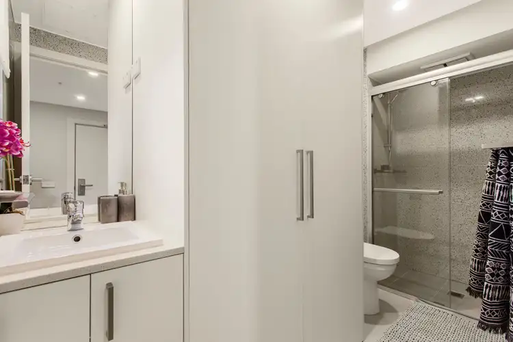 Fourth view of Homely apartment listing, 18/40 Koornang Road, Carnegie VIC 3163