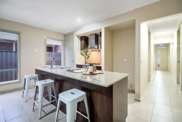 Sixth view of Homely house listing, 40 Cockatiel Circuit, Craigieburn VIC 3064