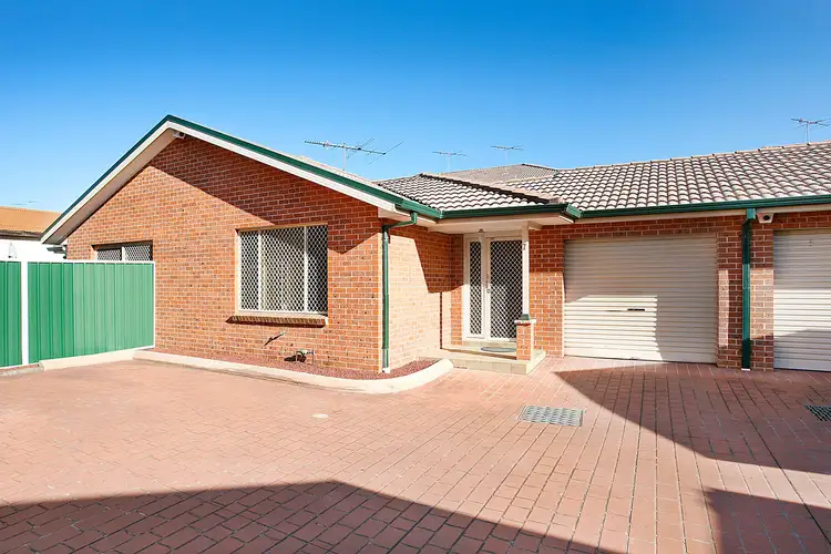 Main view of Homely townhouse listing, 7/89 Oxford Street, Smithfield NSW 2164