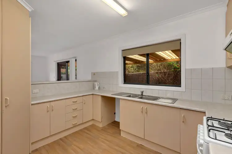 Fifth view of Homely house listing, 2 Mcewin Court, Enfield SA 5085