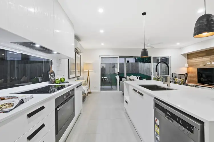 Second view of Homely house listing, 10 Hatton Street, Salisbury QLD 4107