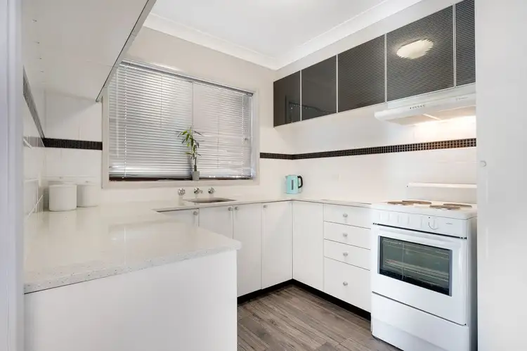 8/9 Clifford Crescent, Ingleburn NSW 2565